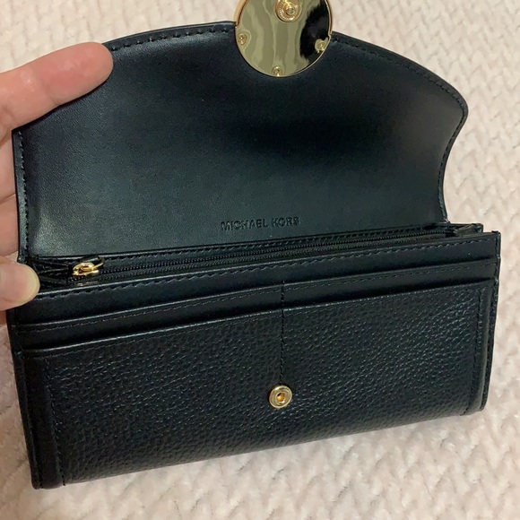 Michael Kors🖤Fulton Large Flp Continental Wallet - Picture 4 of 10